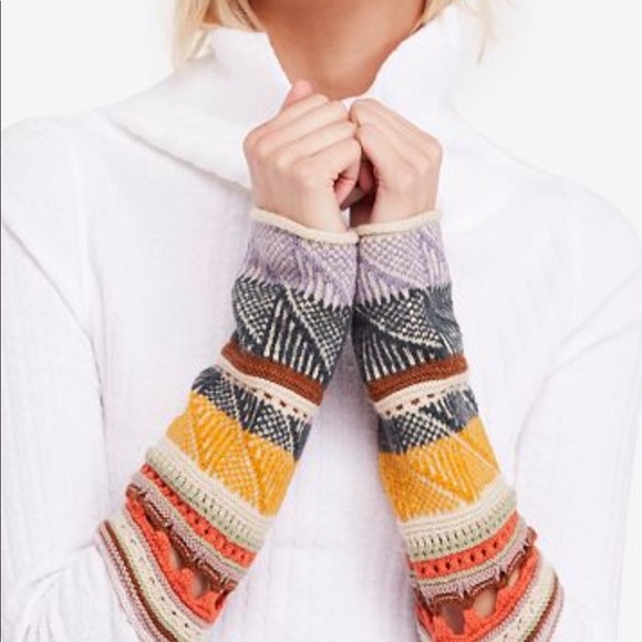 Free People Sweaters - Free People cuff Thermal Top  M NWT $68 🔥